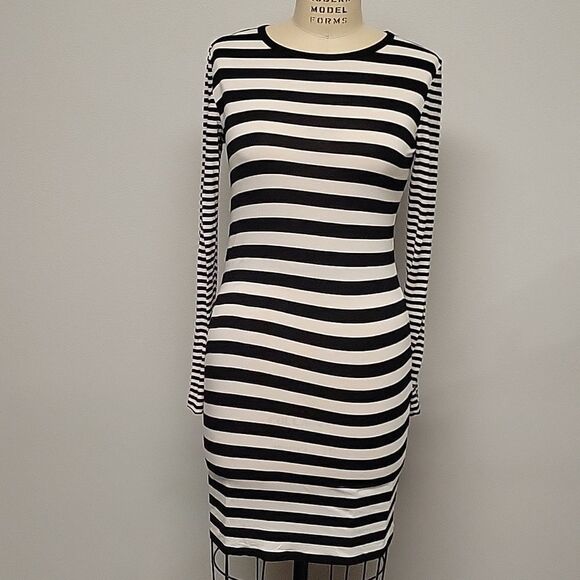 Michael Kors Dresses & Skirts - Michael Kors T-Shirt Dress. Size S